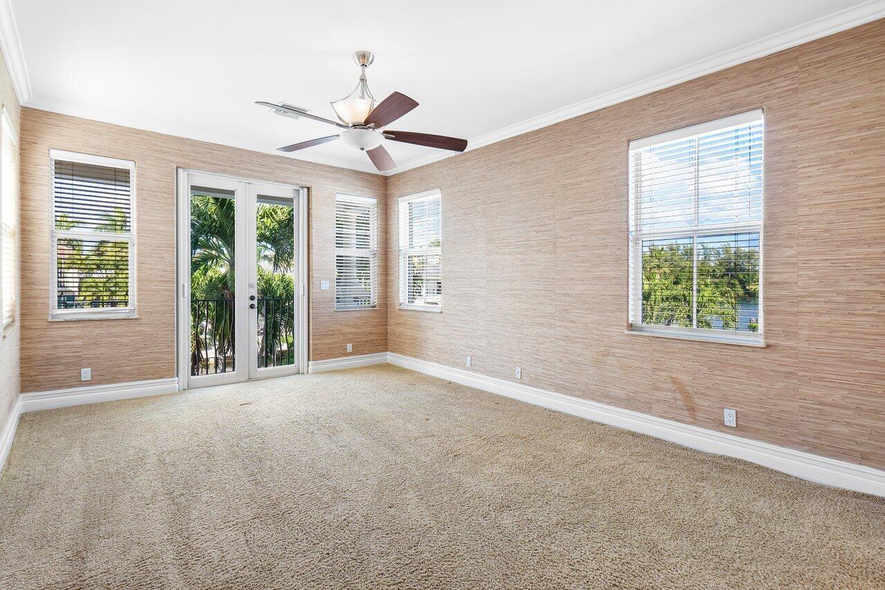 LAKE ROGERS - Residential