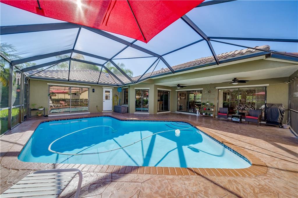 HIDDEN HAMMOCKS/OAKBROOK - Residential