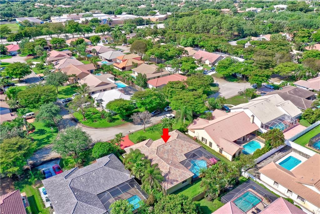 HIDDEN HAMMOCKS/OAKBROOK - Residential