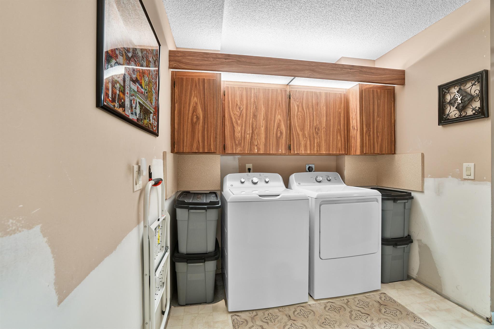 WHITEHALL CONDO AT CAMINO - Residential