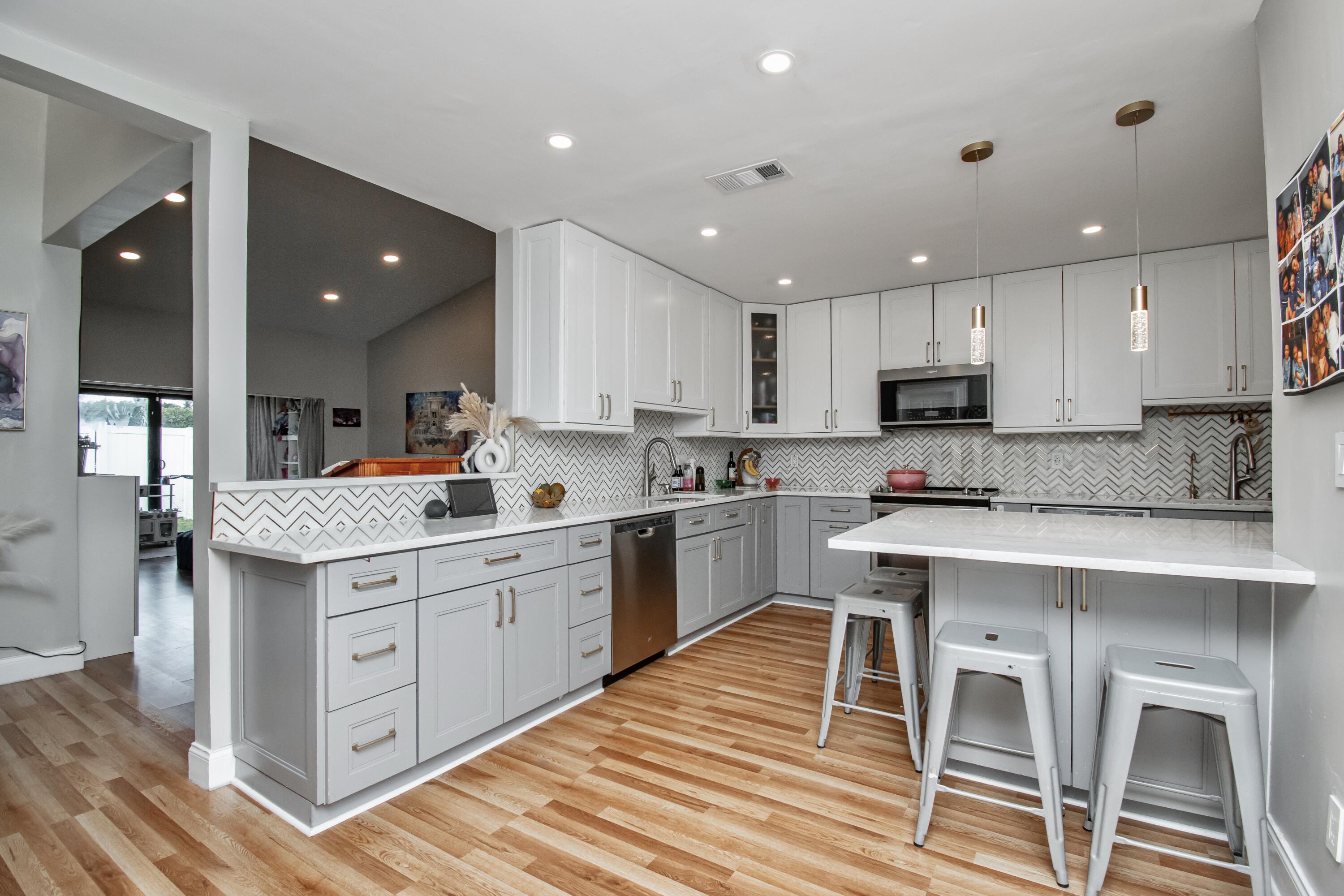 BOCA PATIO VLG - Residential