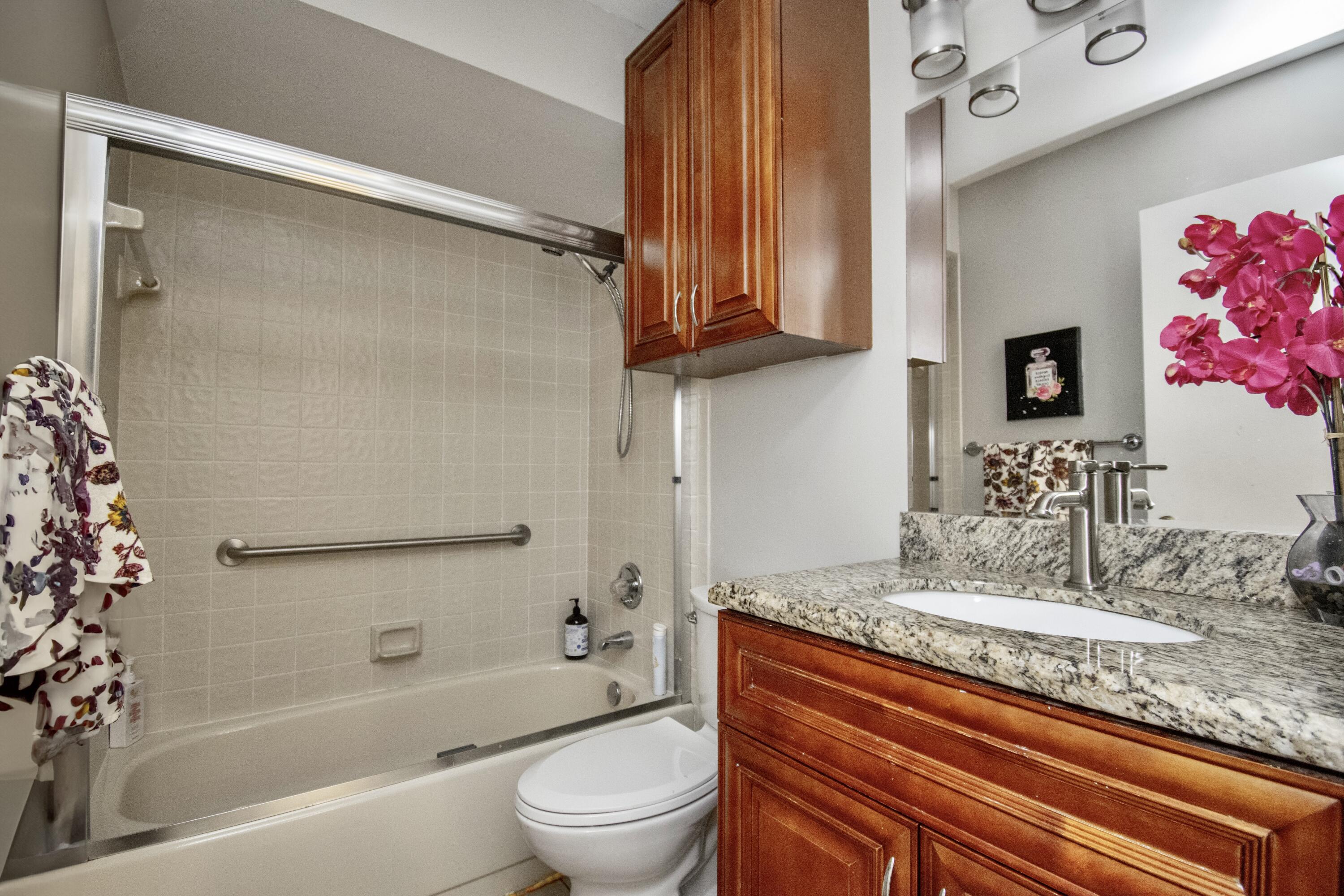 BOCA PATIO VLG - Residential