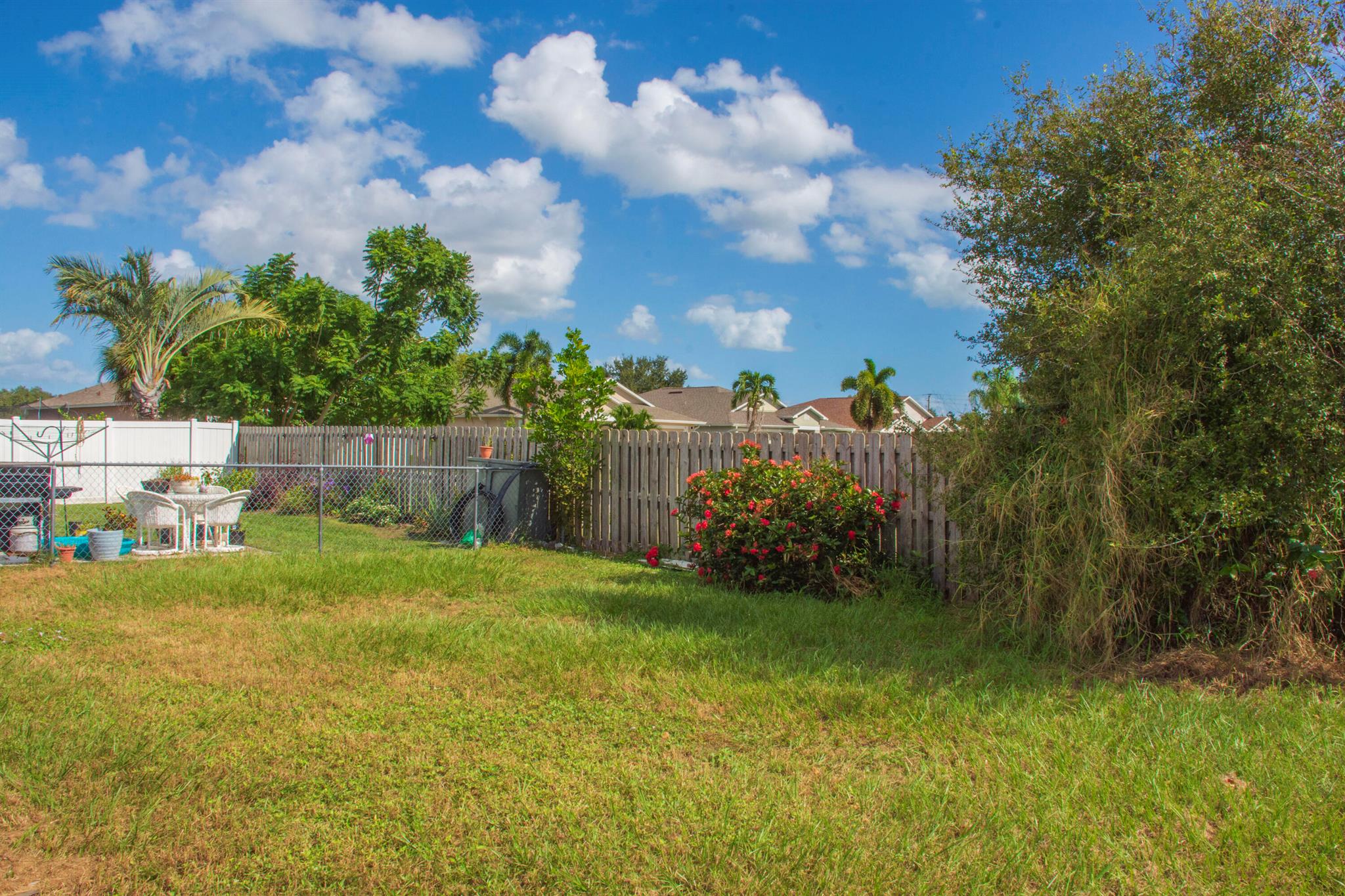 BAYBERRY ESTATES UNIT 1 - Residential