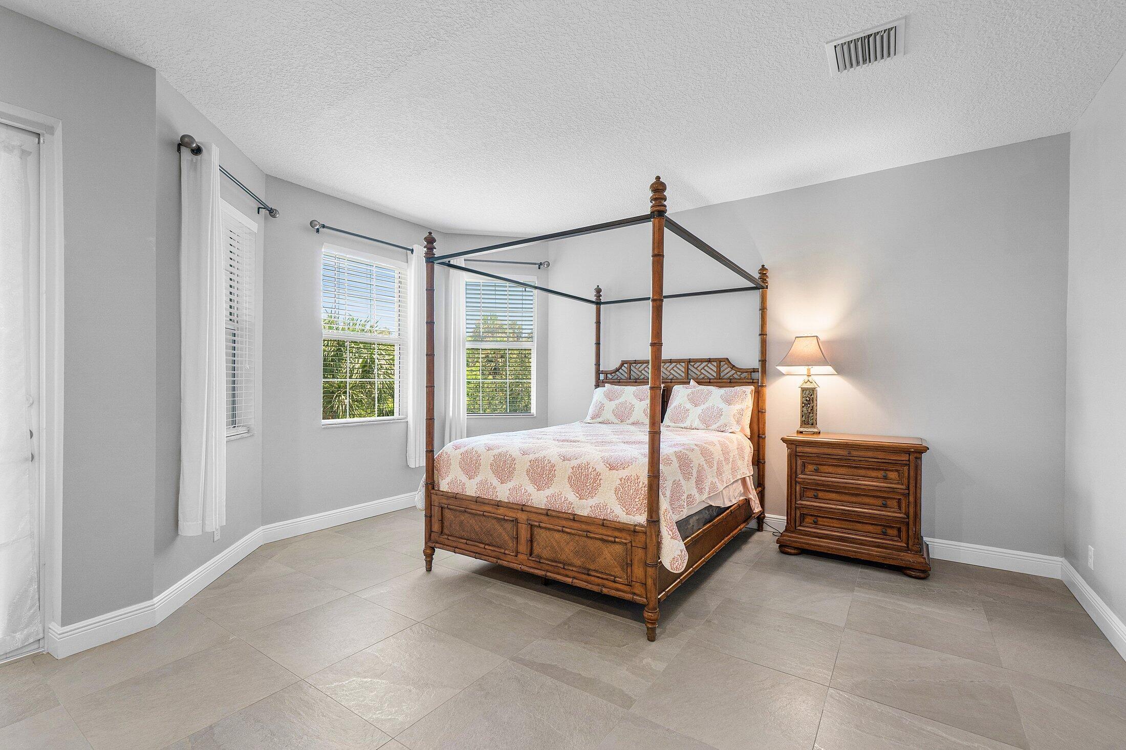 Jupiter Country Club - Residential