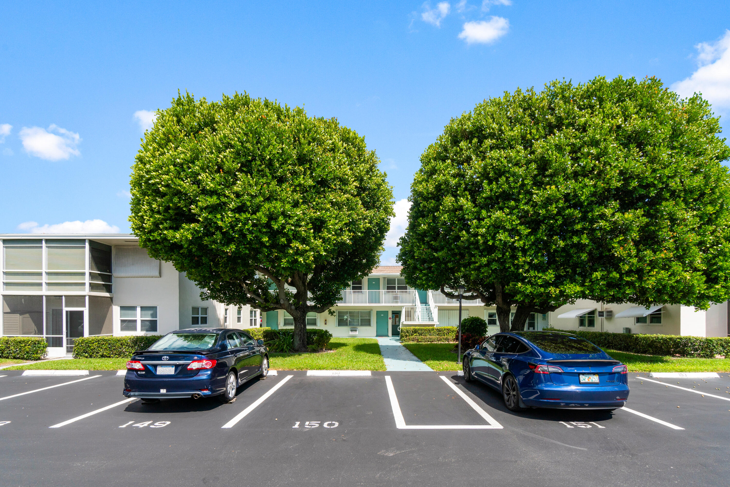 STERLING VILLAGE 340 CONDO - Residential Lease