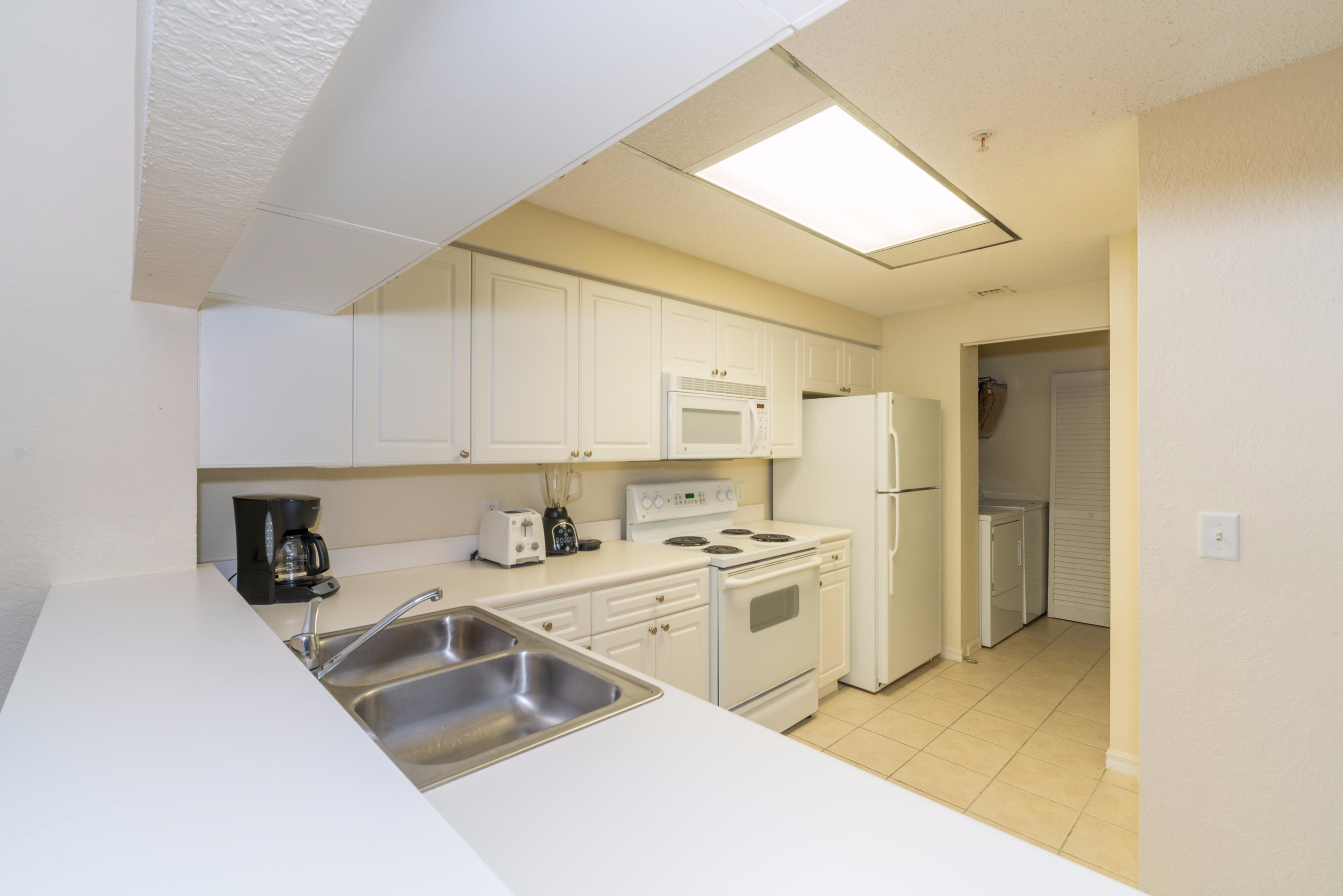 SAN MATERA THE GARDENS CONDO - Residential Lease