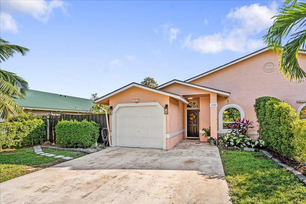 Photo of 4797 SE Salvatori Road, Stuart, FL 34997 (MLS # R11036570)