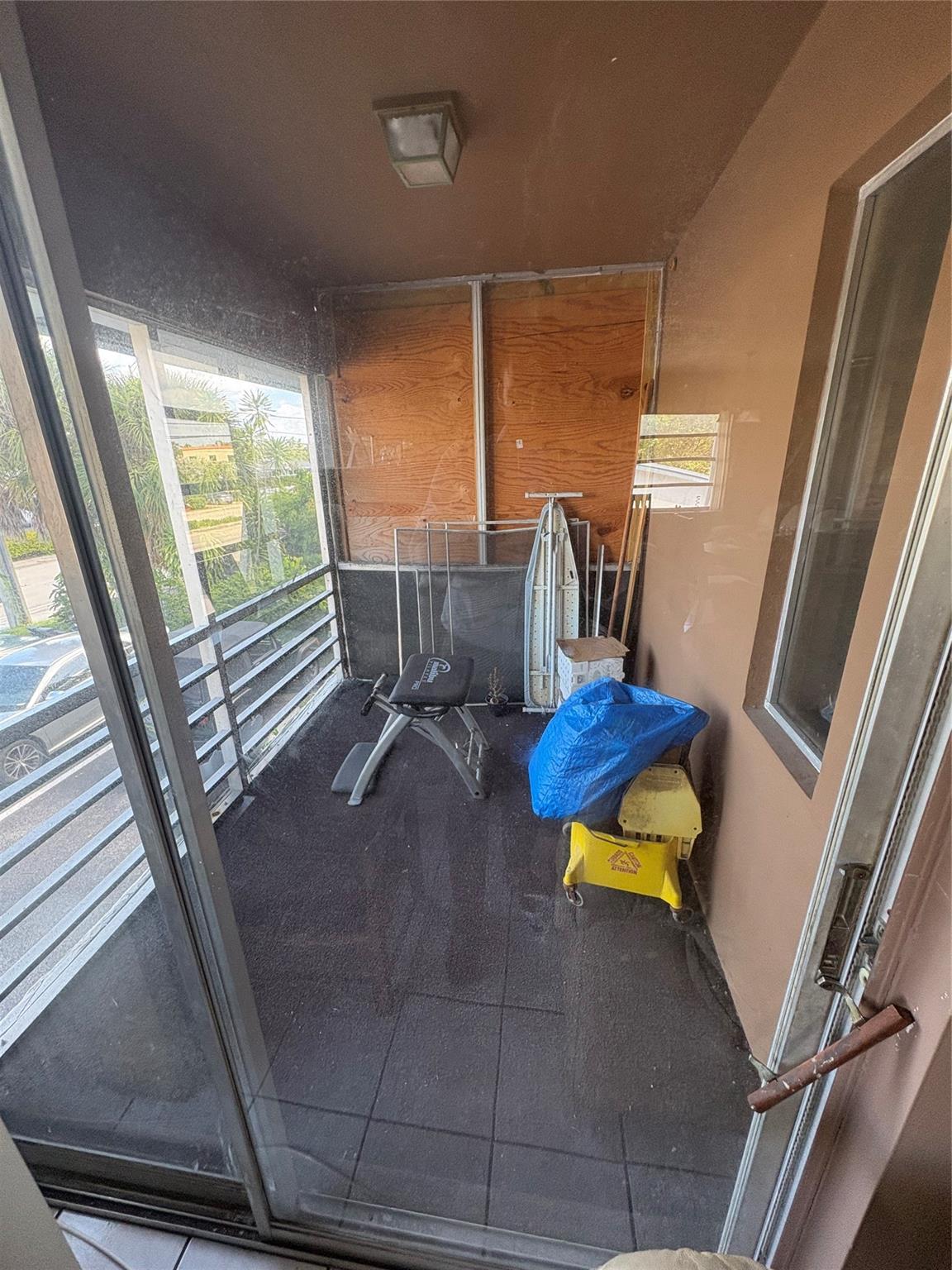 Coral Point 31-27 B - Residential Income