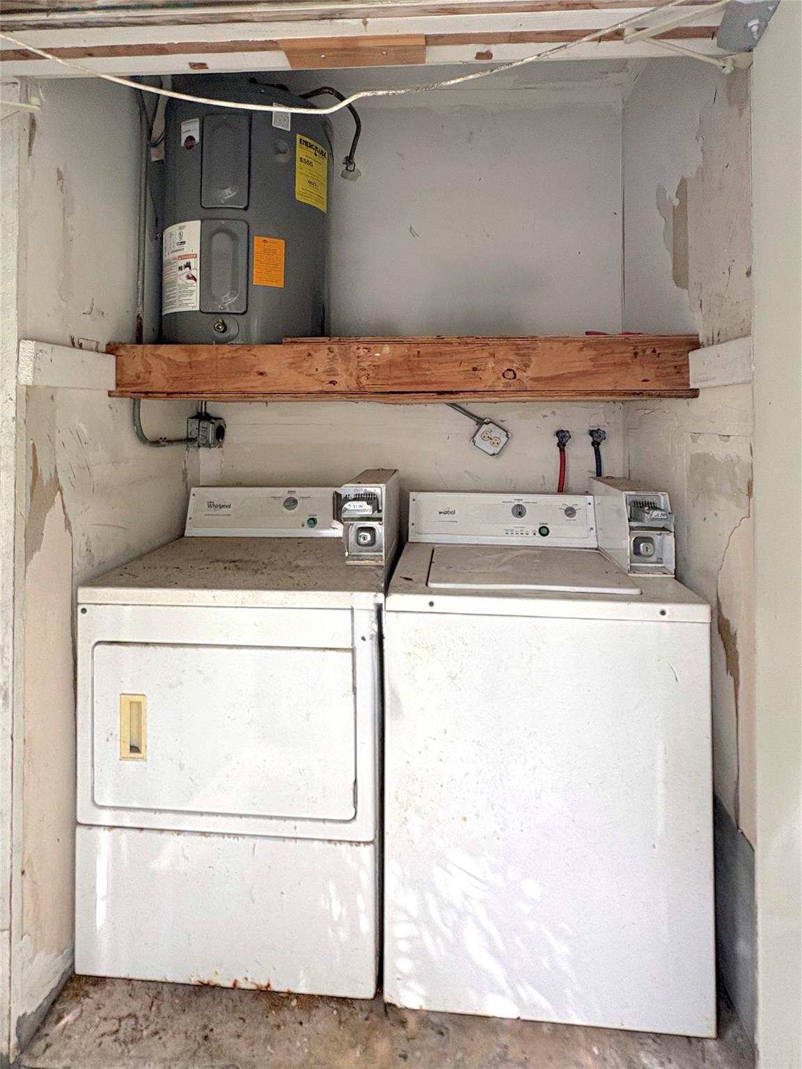 Coral Point 31-27 B - Residential Income