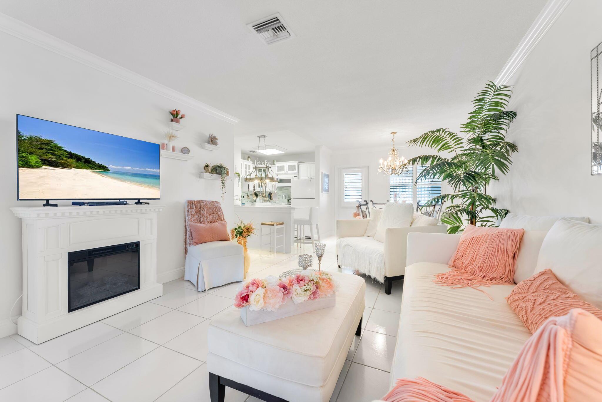 VENETIAN PARK GARDENS CON - Residential