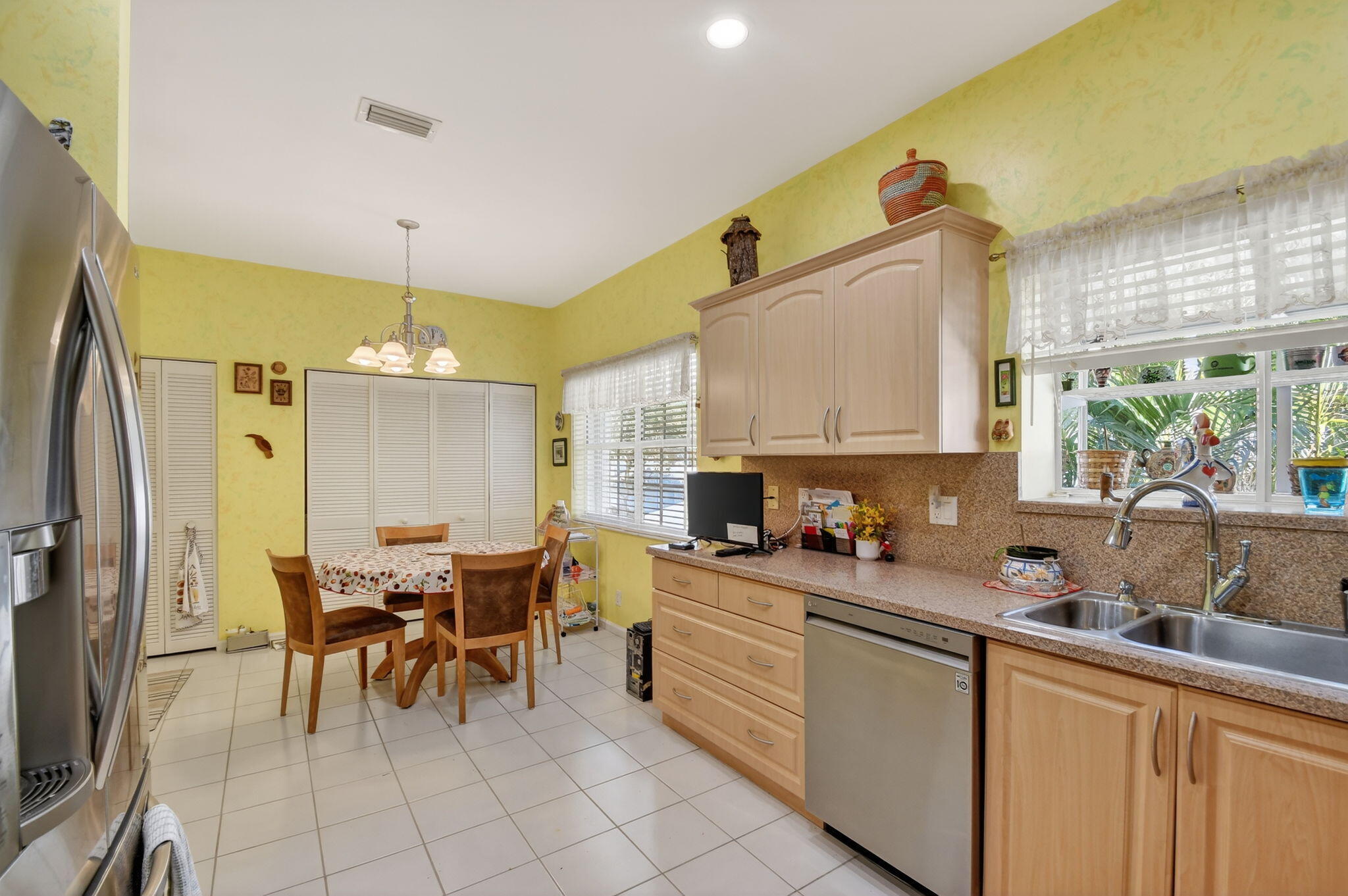 BRIARWOOD AT INDIAN SPRINGS CONDO - Residential