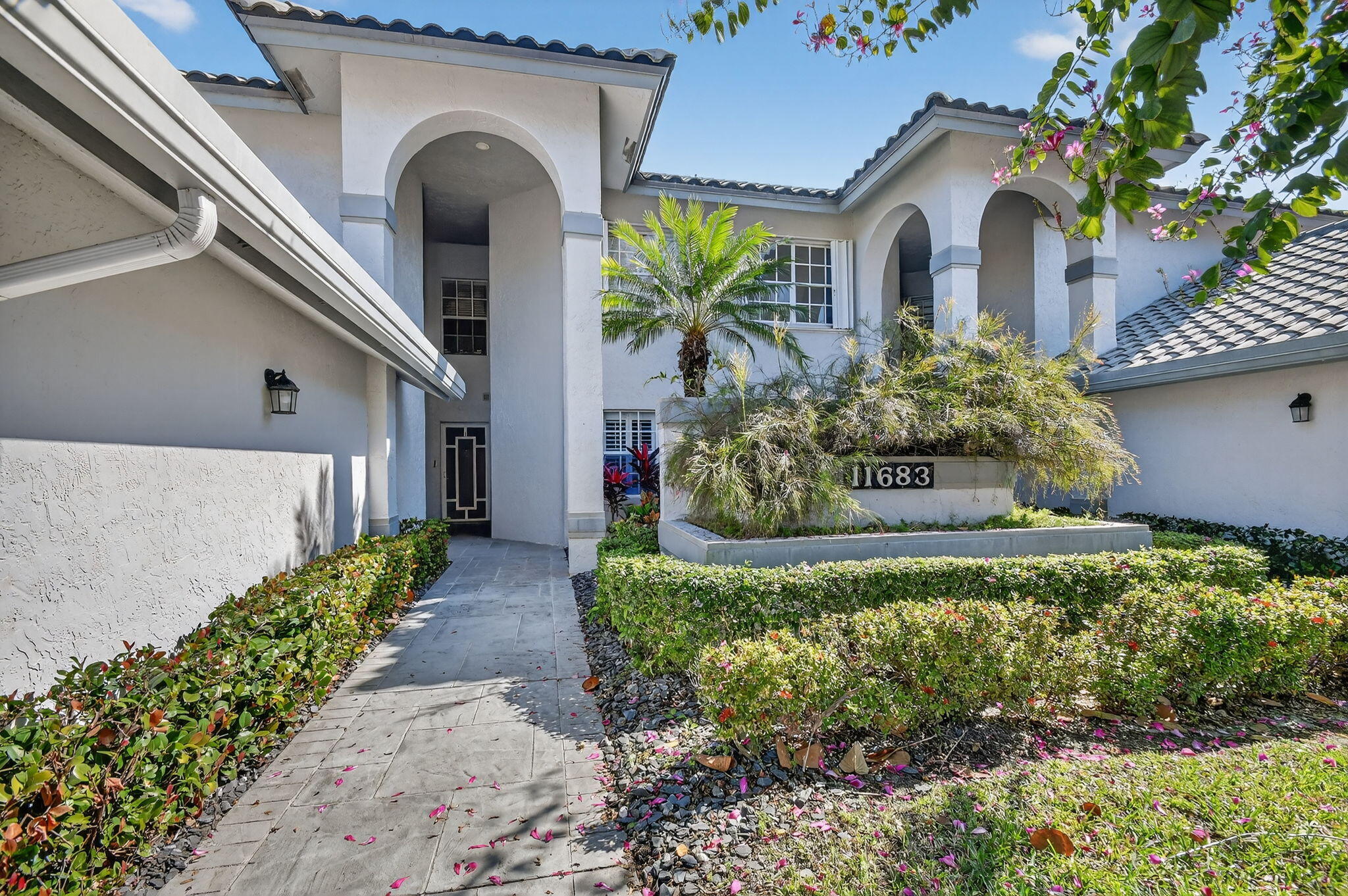 11683 Briarwood Circle 3