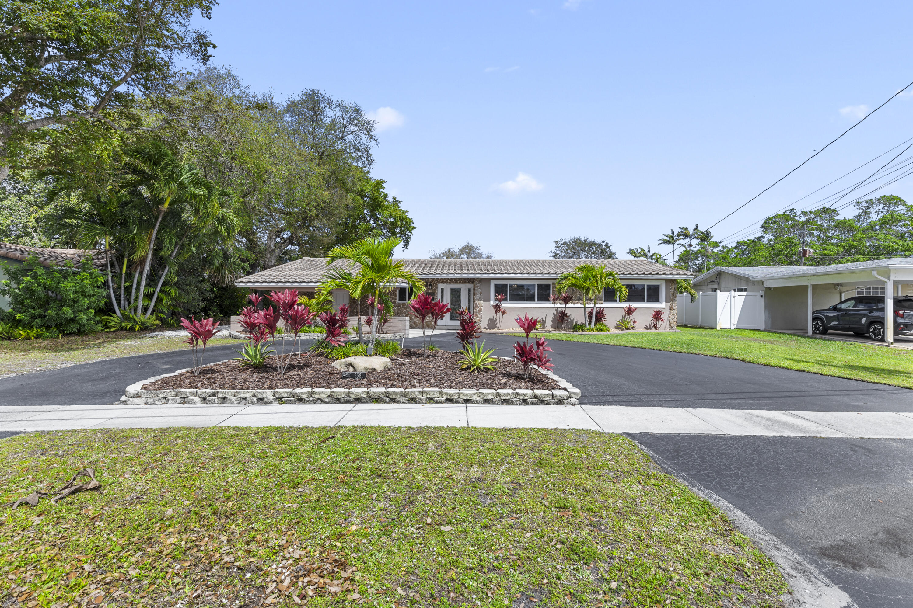 PLANTATION ISLES SEC 5 - Residential