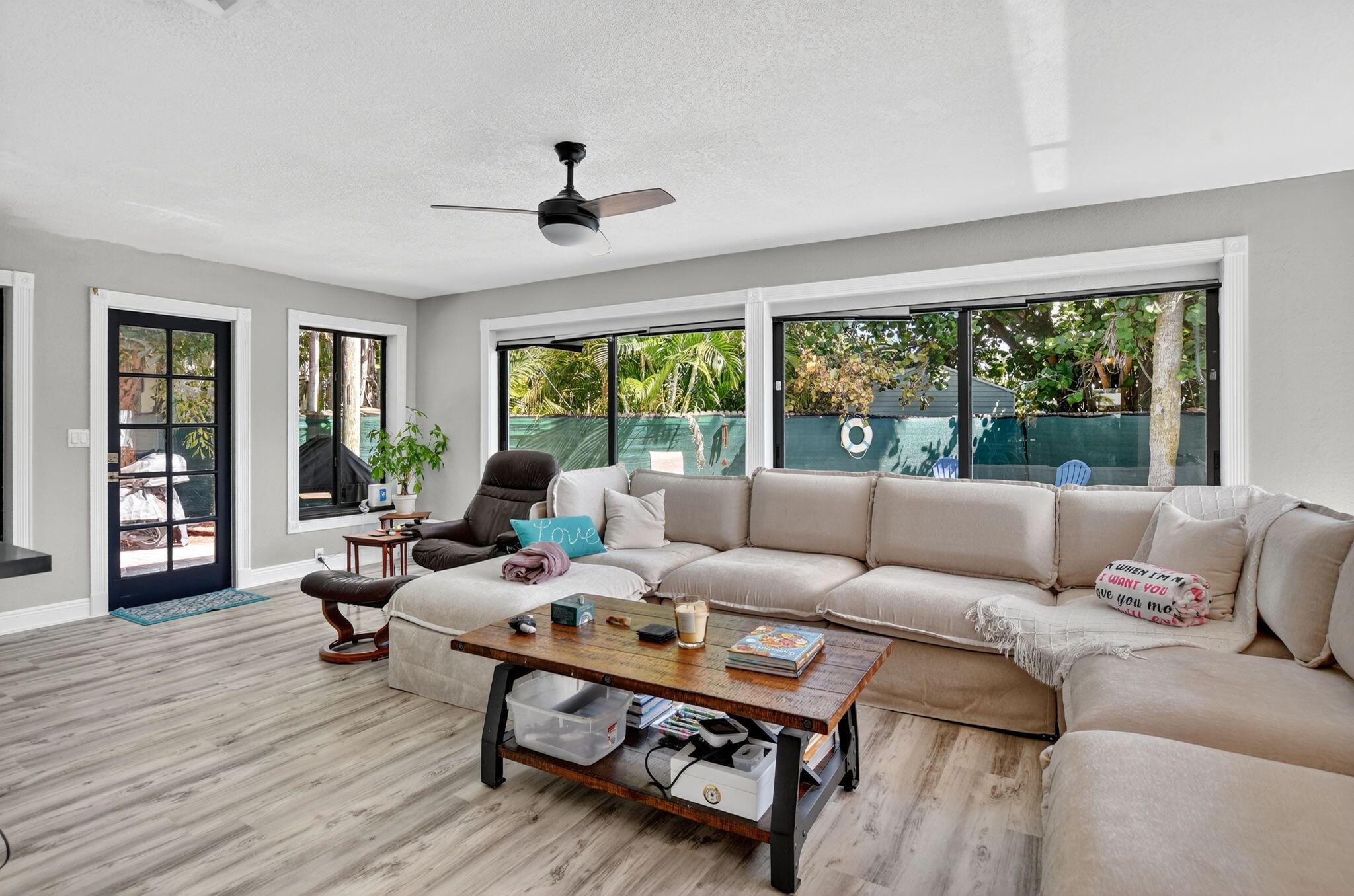 THE COVE - Residential