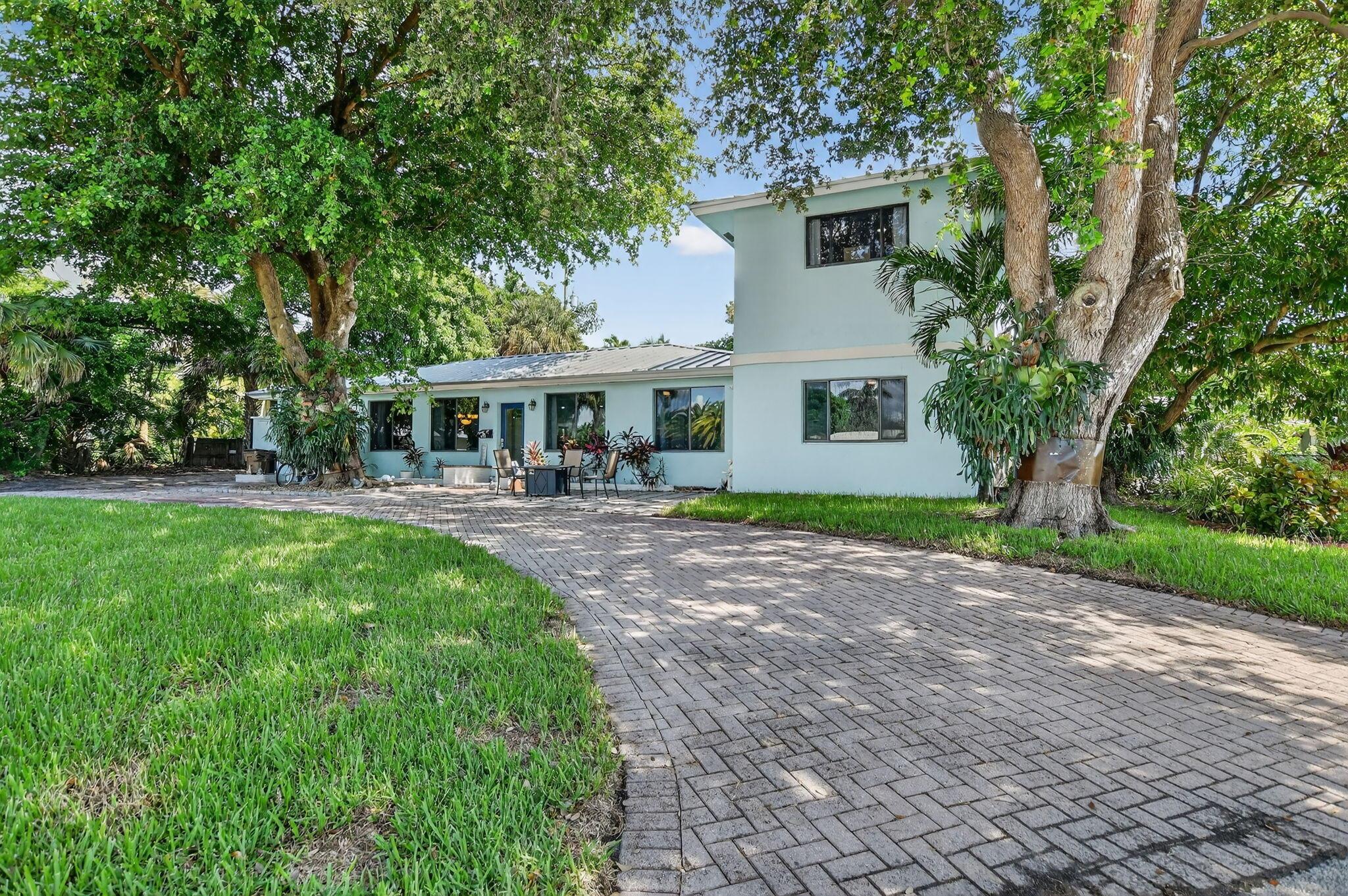 1517 SE 4th Court