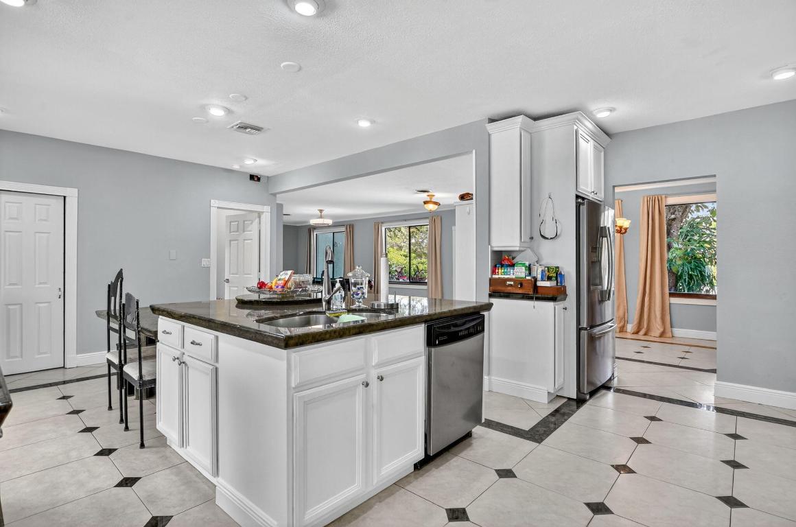 THE COVE - Residential