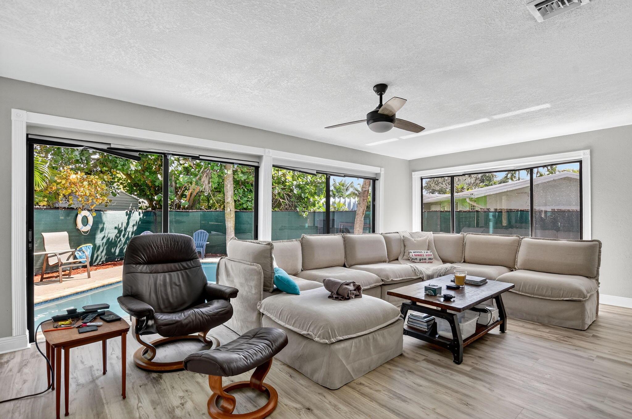 THE COVE - Residential