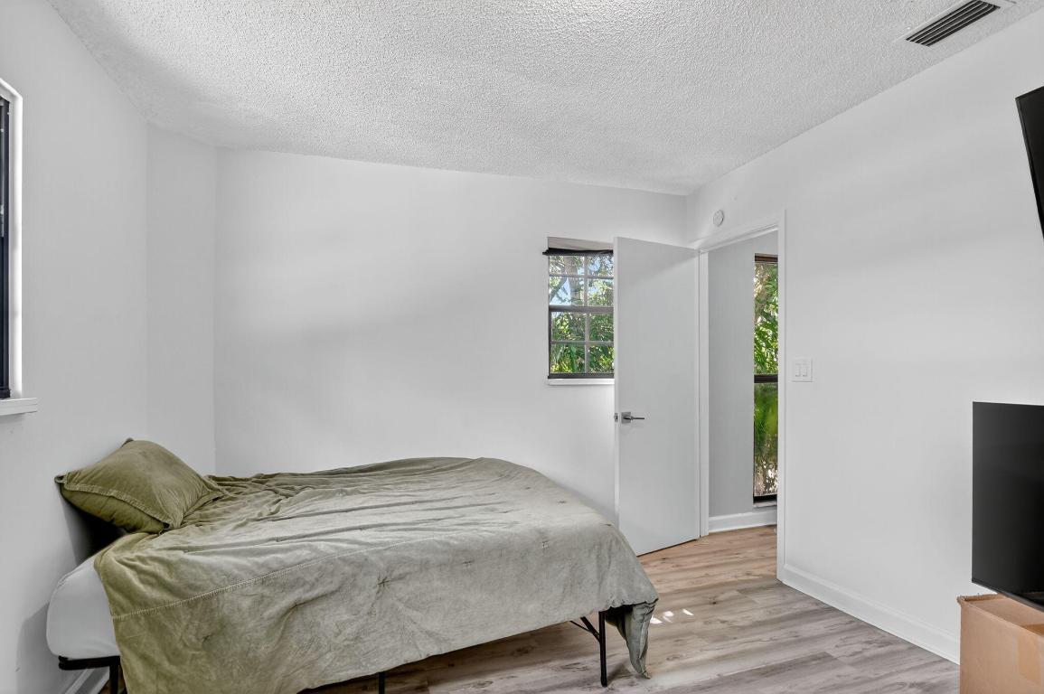 THE COVE - Residential