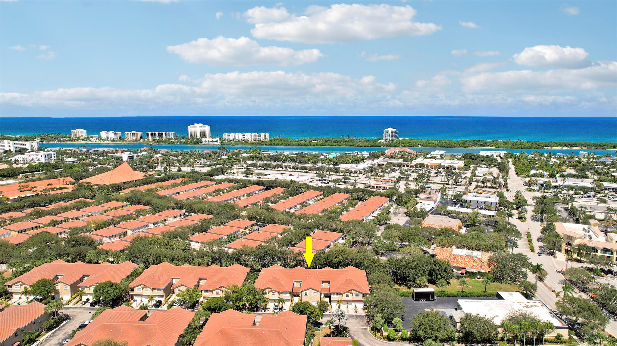 TEQUESTA TRACE CONDOMINIU - Residential Lease