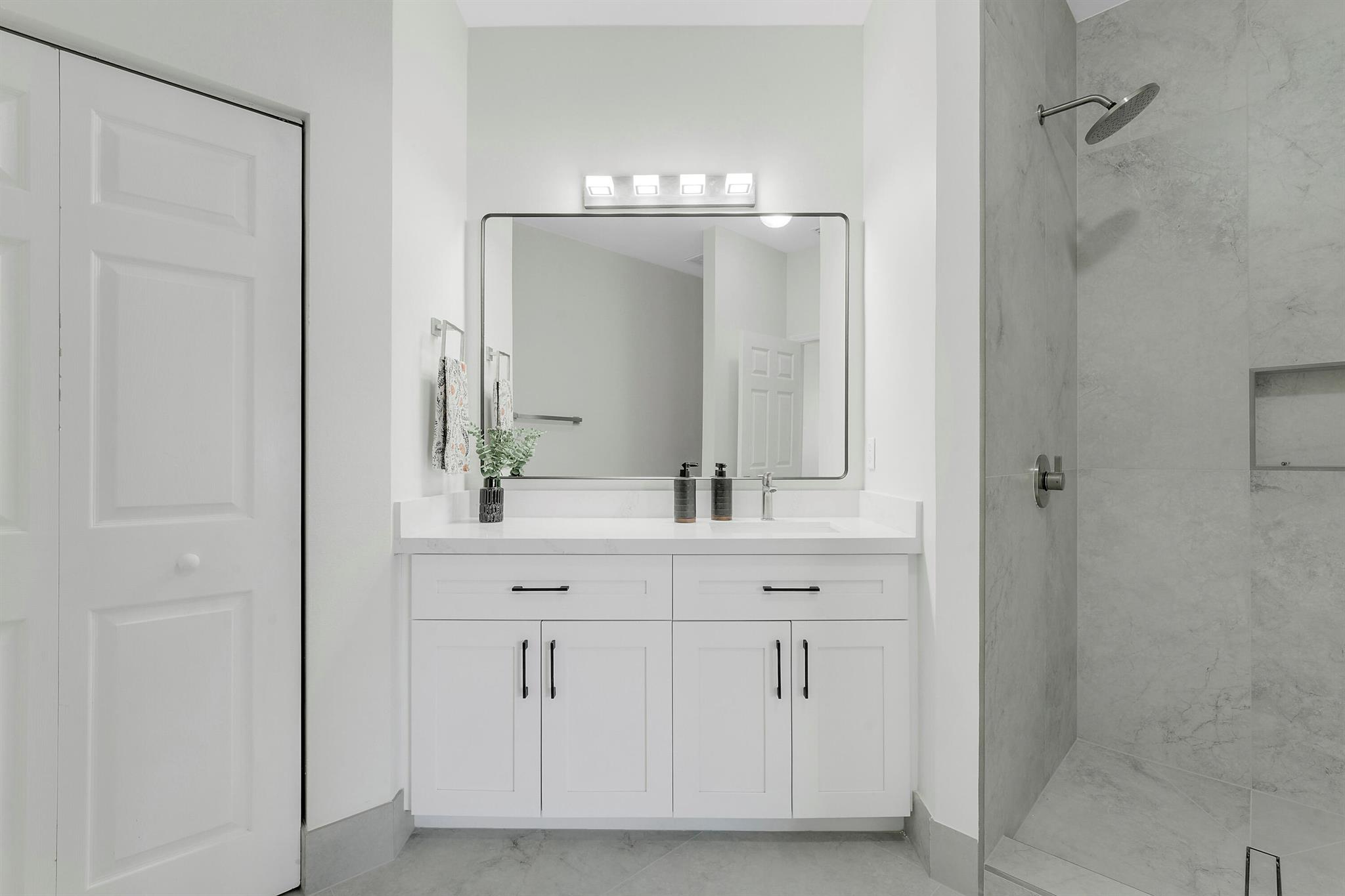 TEQUESTA TRACE CONDOMINIU - Residential Lease