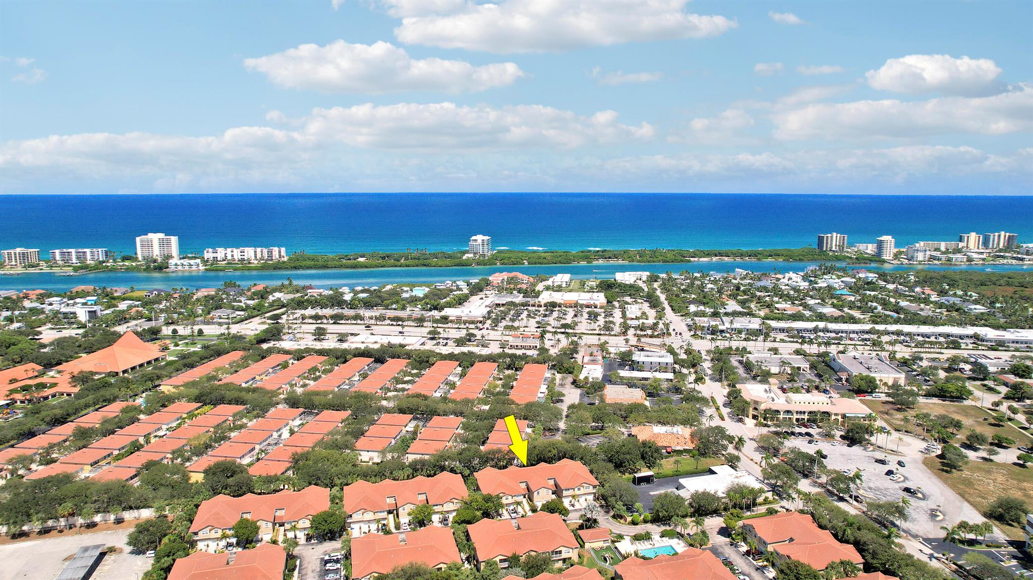 TEQUESTA TRACE CONDOMINIU - Residential Lease