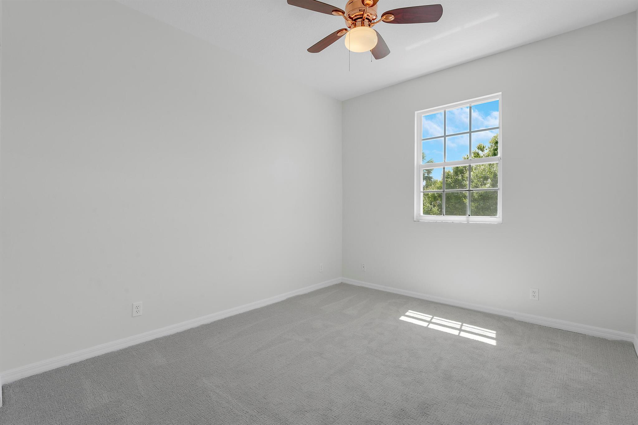 TEQUESTA TRACE CONDOMINIU - Residential Lease