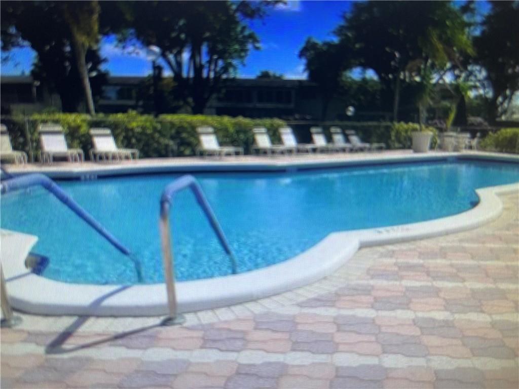 ORIOLE GARDENS TWO - Residential