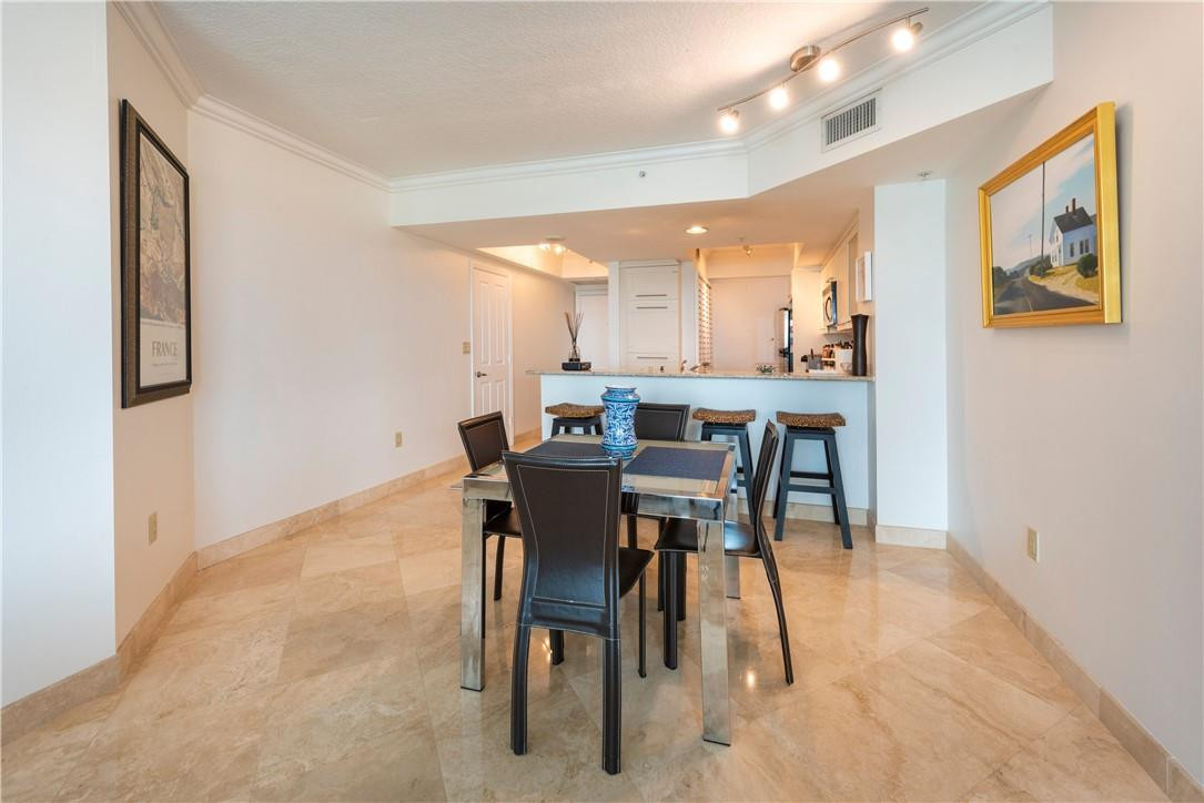 ESPLANADE - Residential