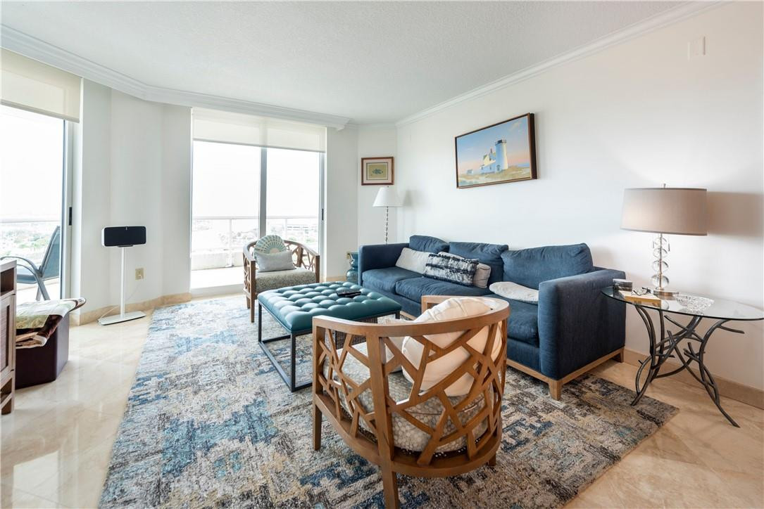 ESPLANADE - Residential