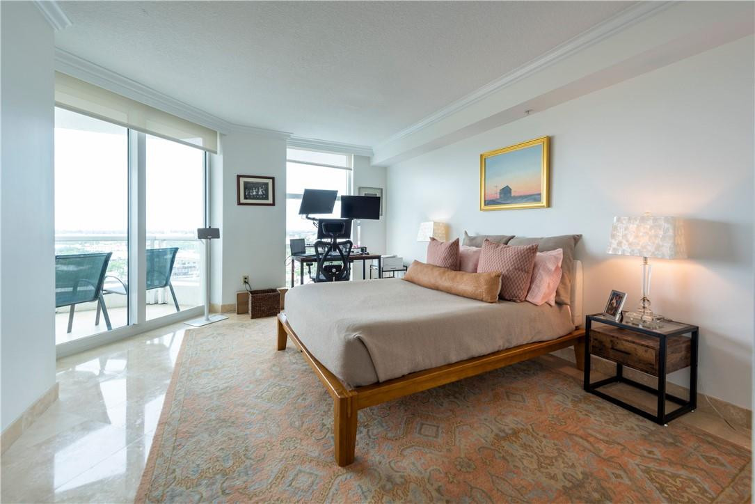 ESPLANADE - Residential