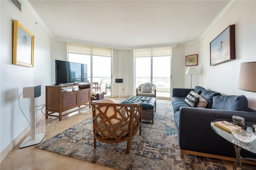 ESPLANADE - Residential