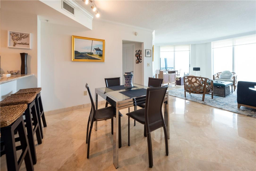 ESPLANADE - Residential