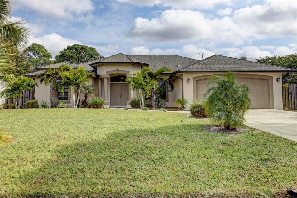 Photo of 3881 SW Janiga Street, Port Saint Lucie, FL 34953 (MLS # R10799071)