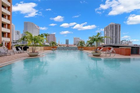 Condominium in Fort Lauderdale FL 100 Federal Hwy 23.jpg