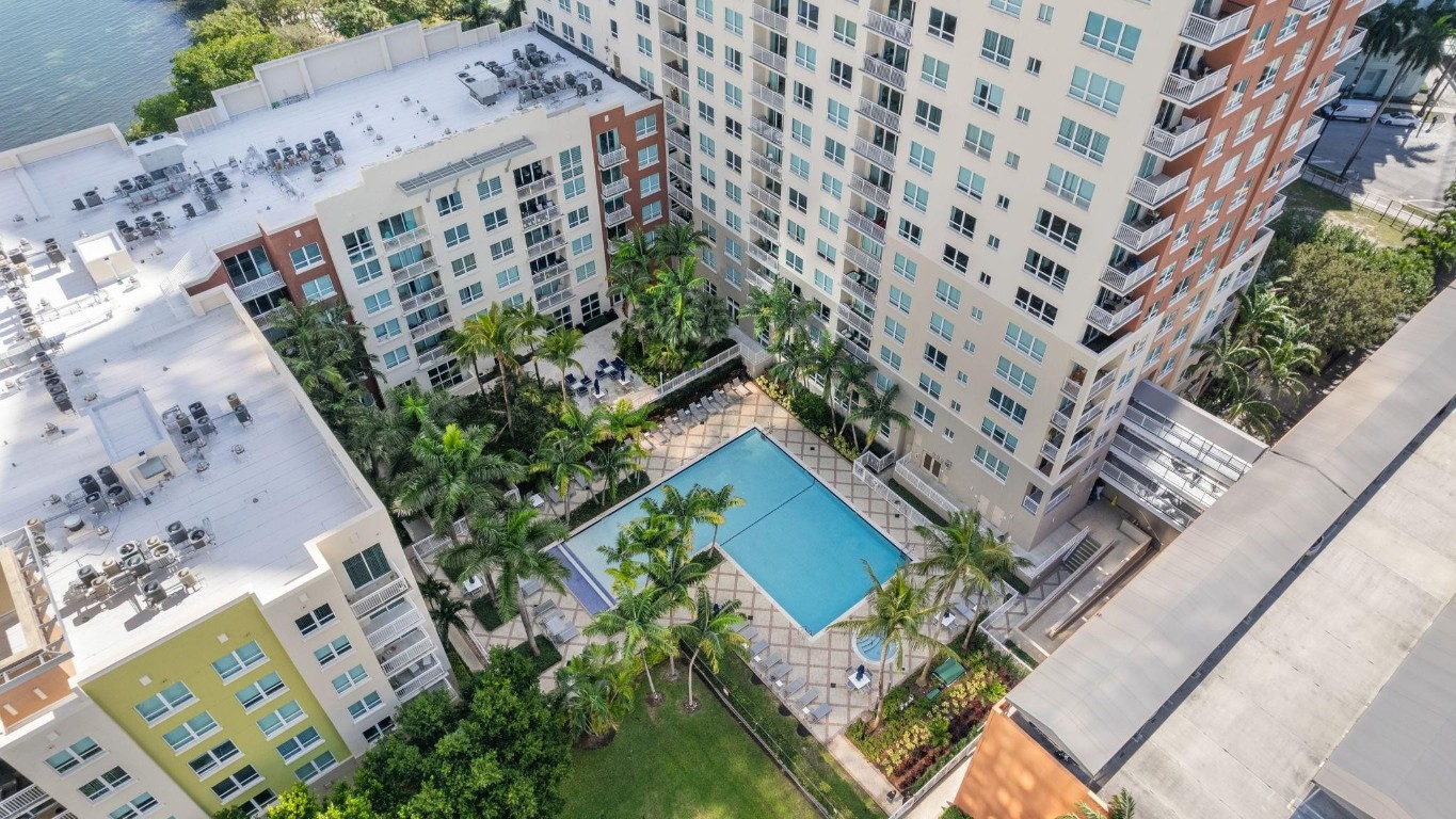 Cite on the Bay - Residential