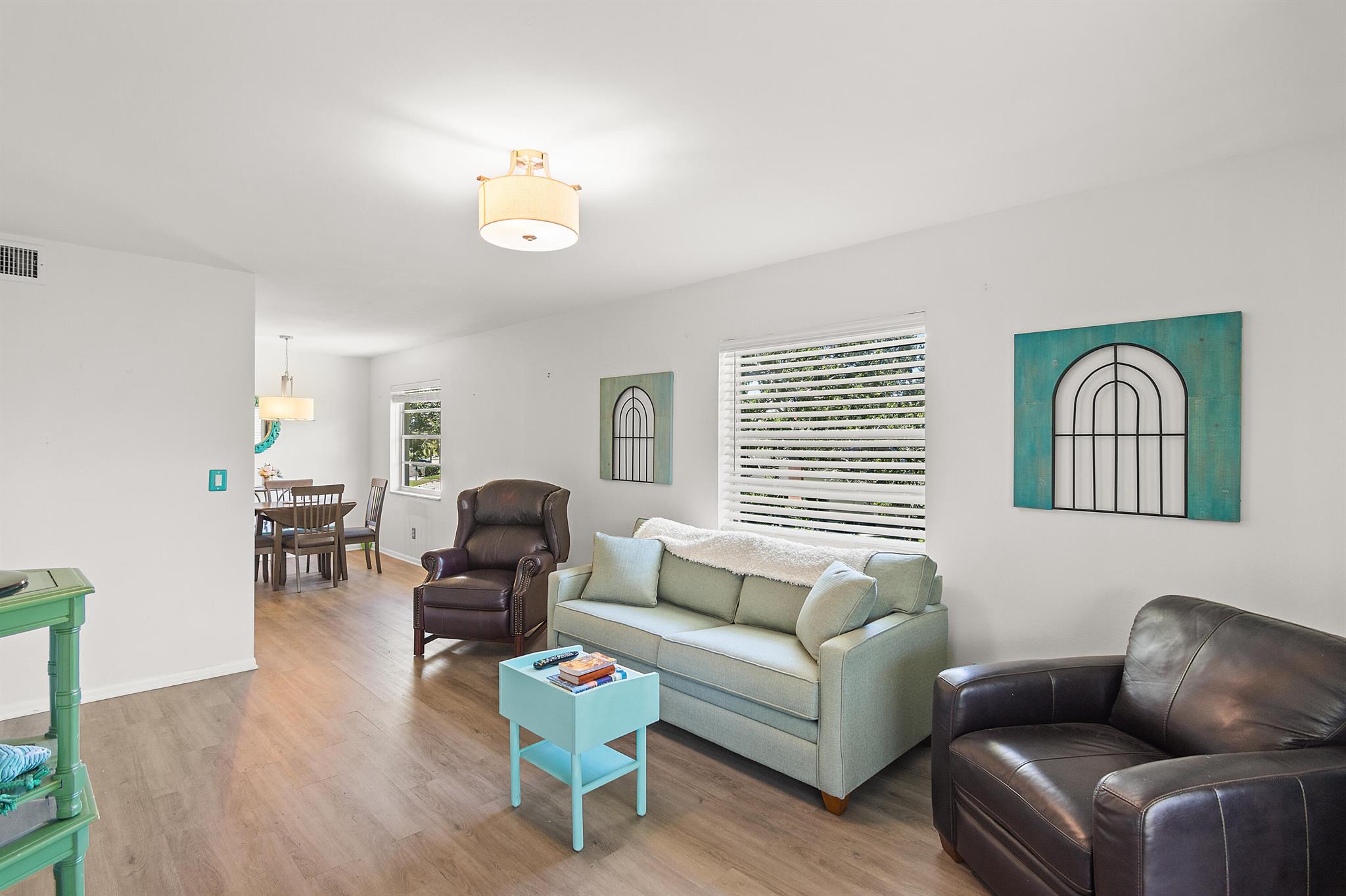 51 Woodland Drive 207
