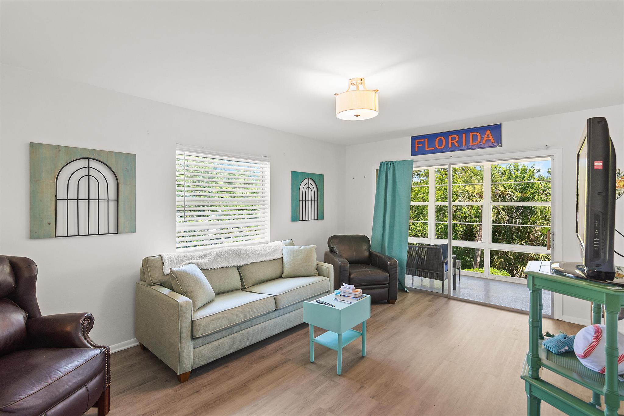 51 Woodland Drive 207