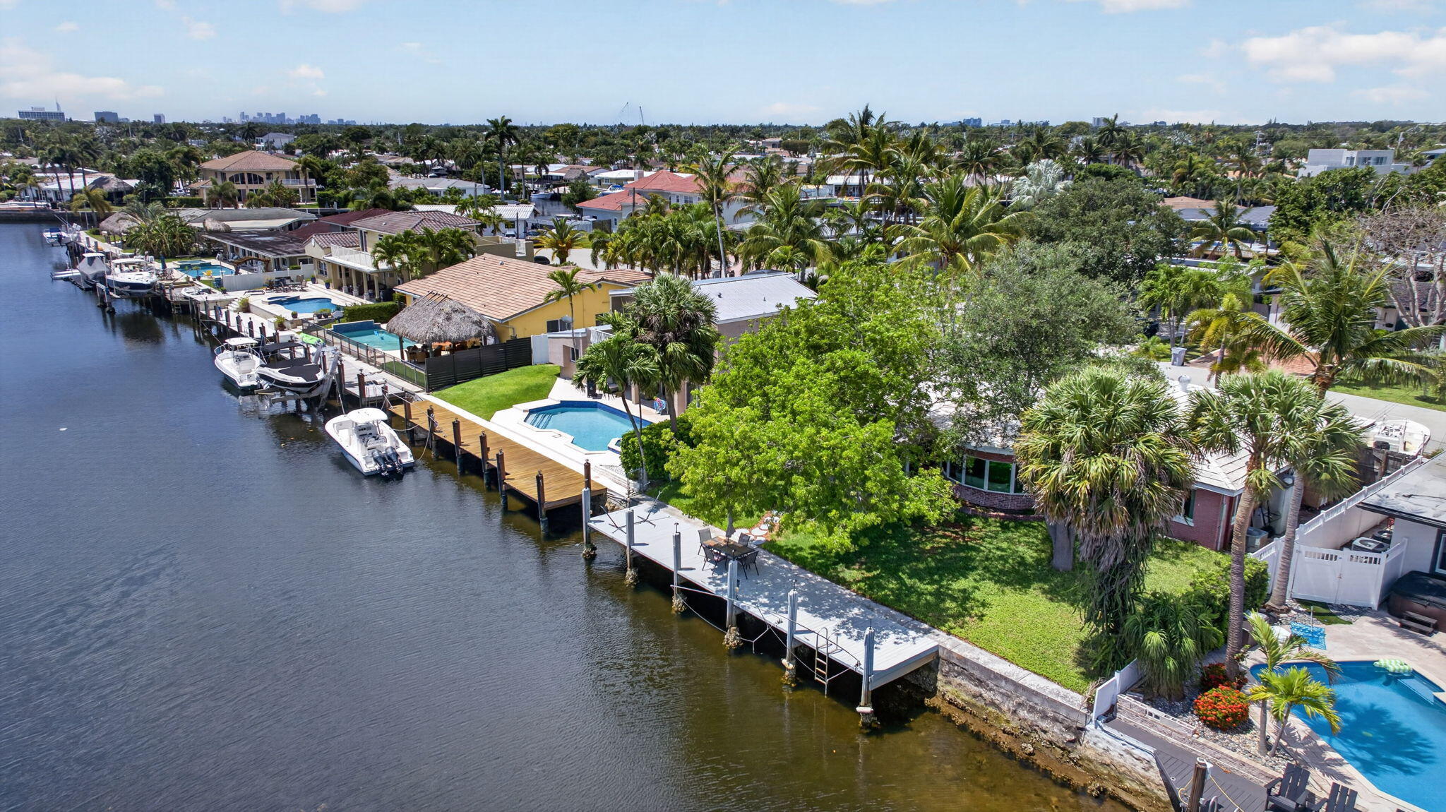 SNUG HARBOR SEC ONE - Residential