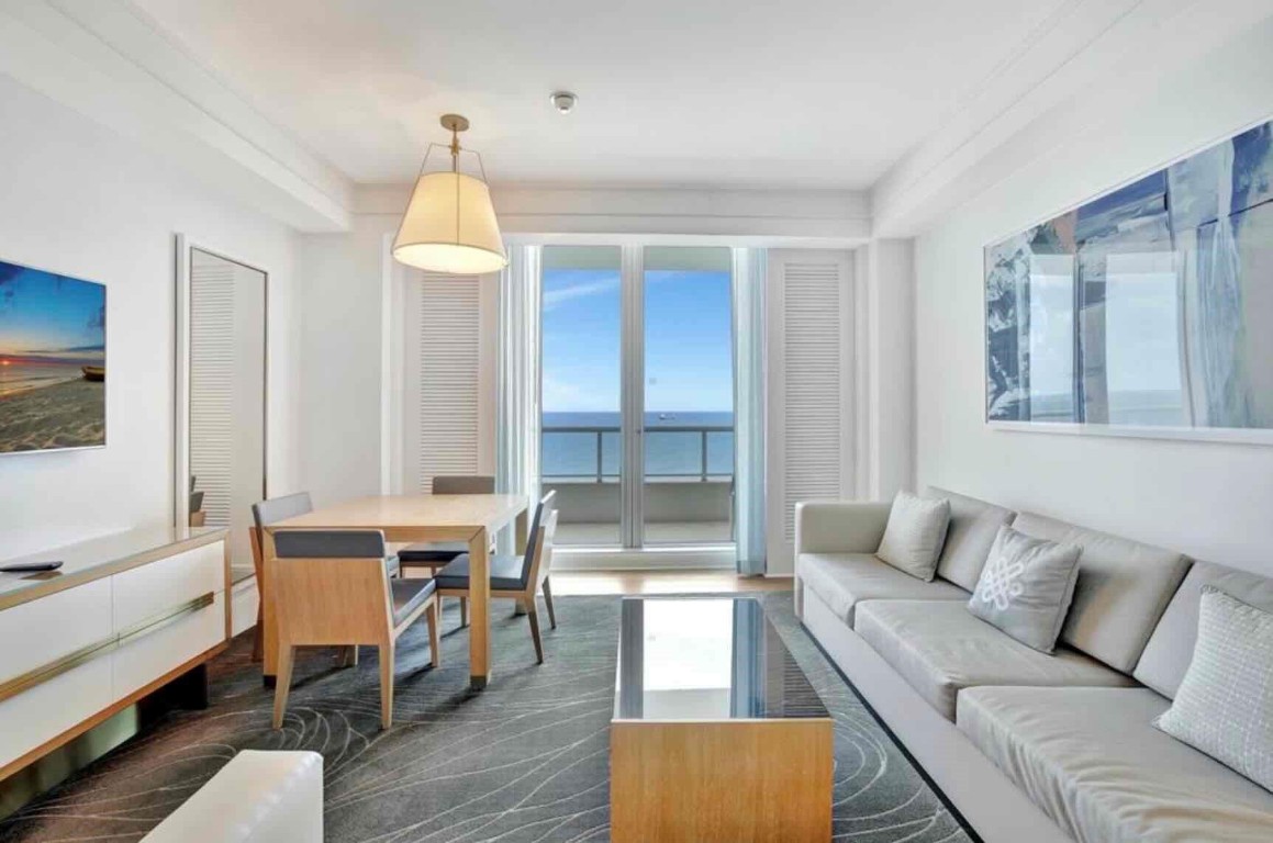 Ritz Carlton - Residential