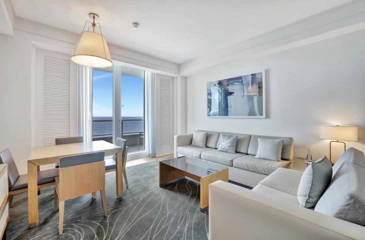 Ritz Carlton - Residential