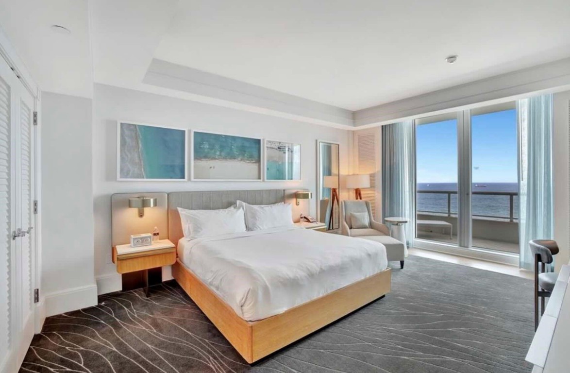Ritz Carlton - Residential