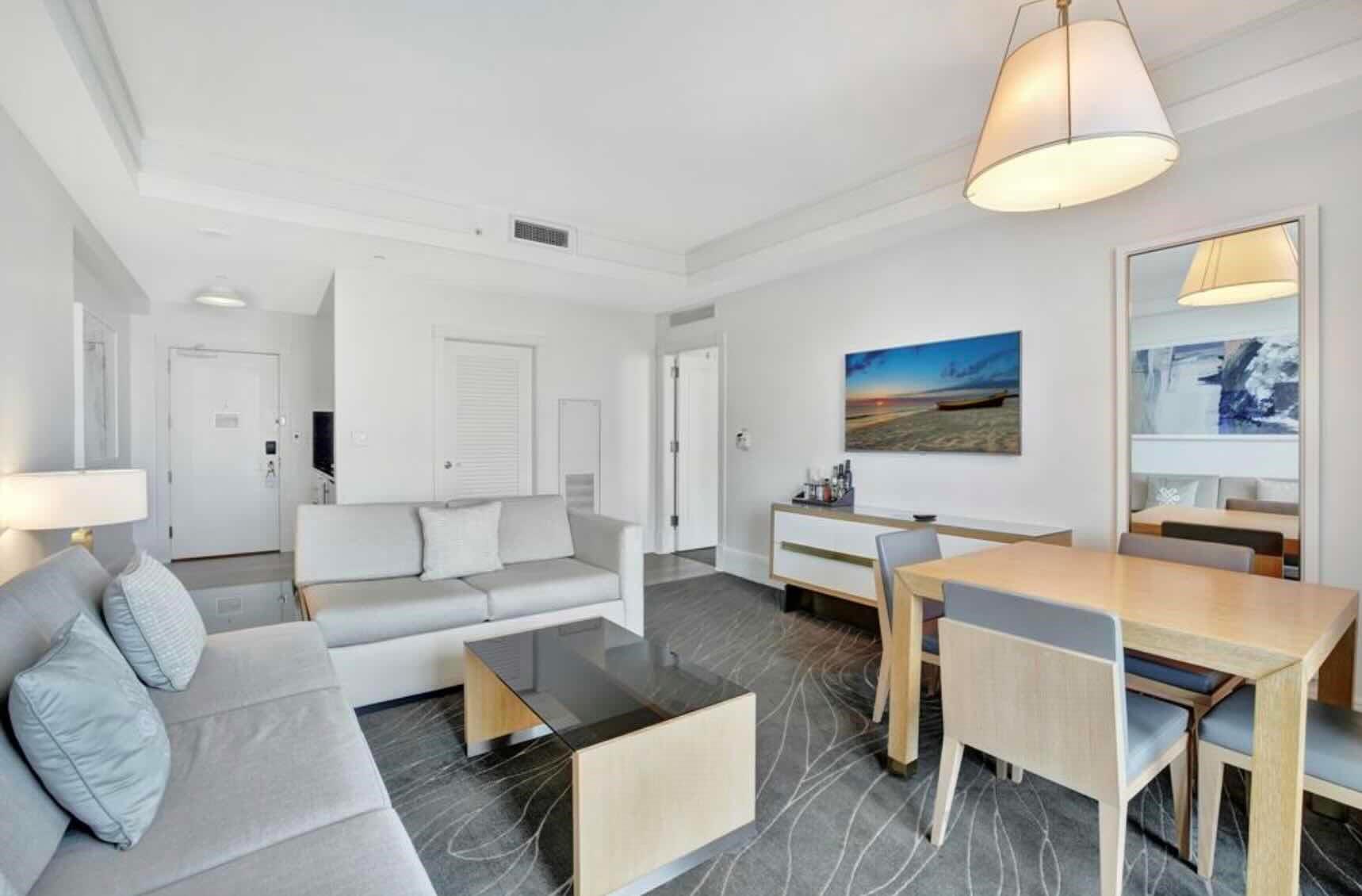 Ritz Carlton - Residential