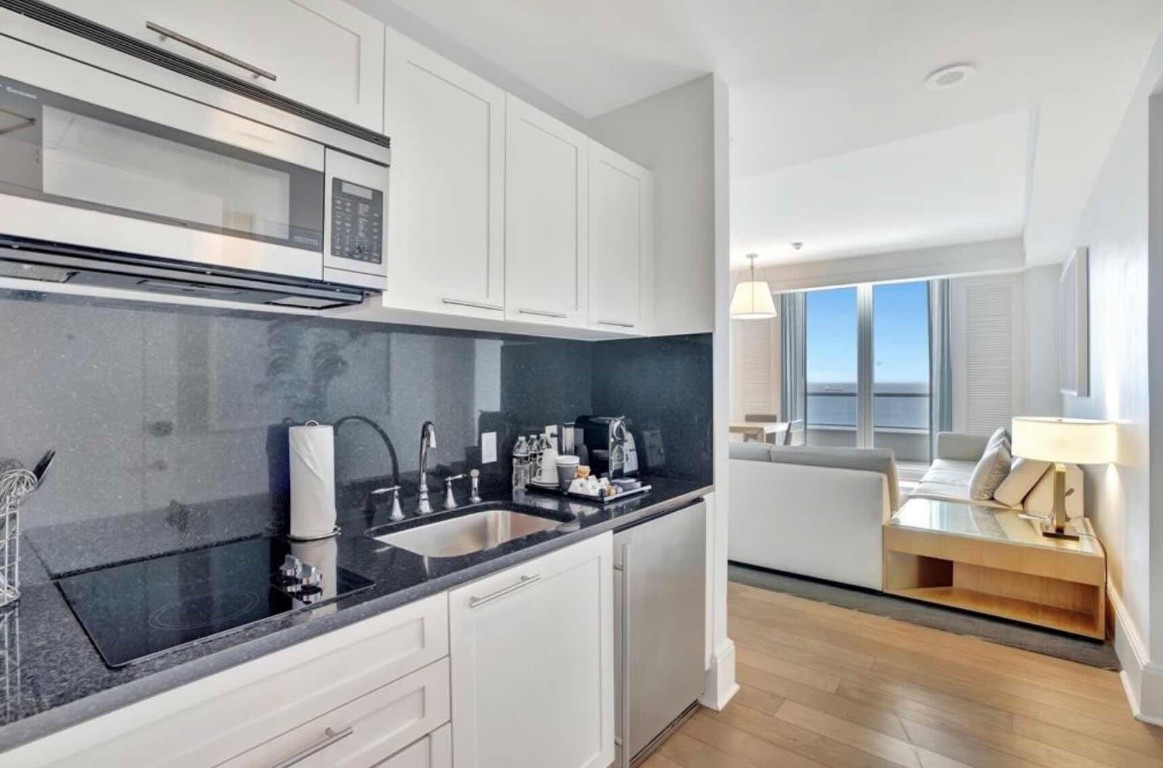 Ritz Carlton - Residential