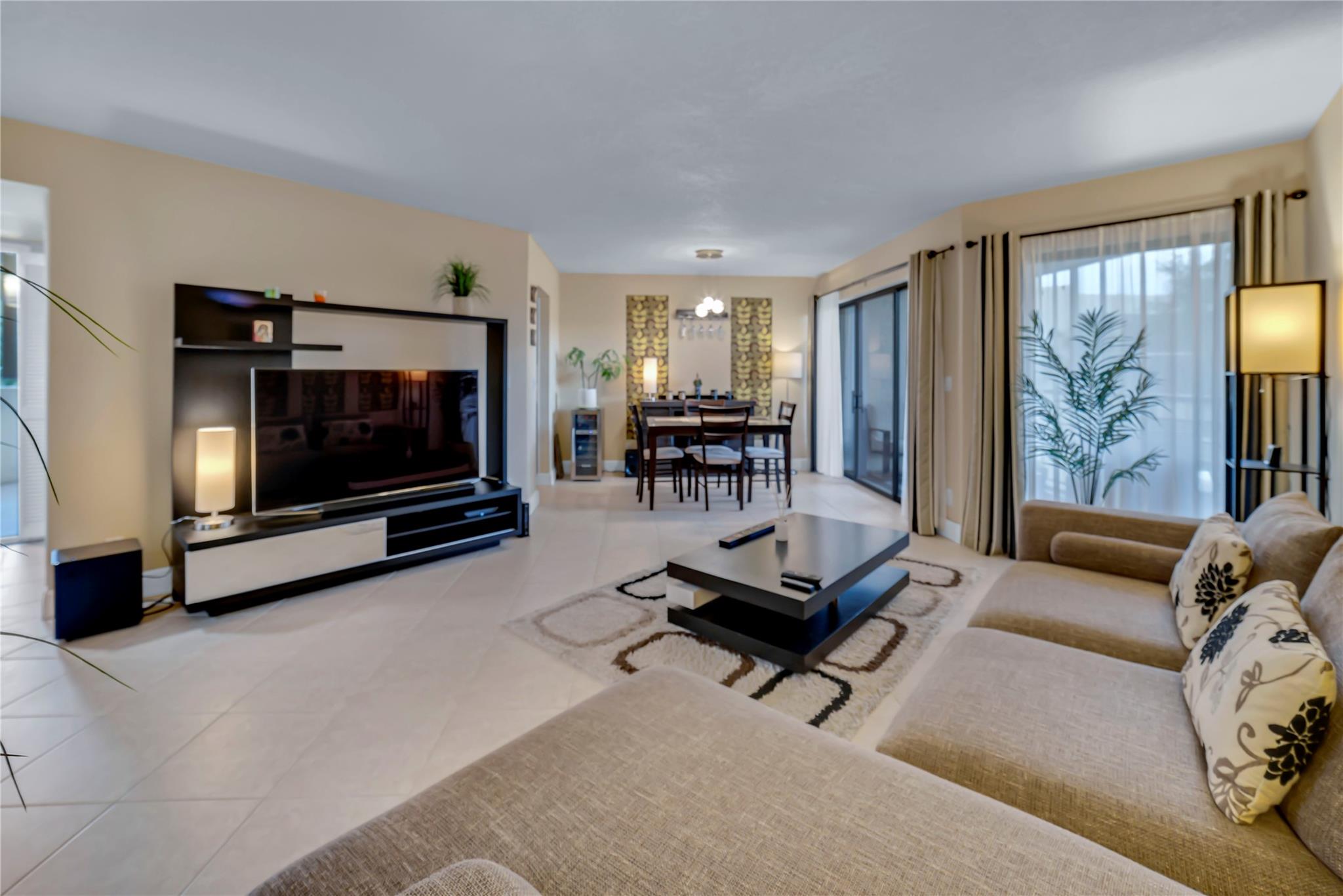 5701 Camino Del Sol 303