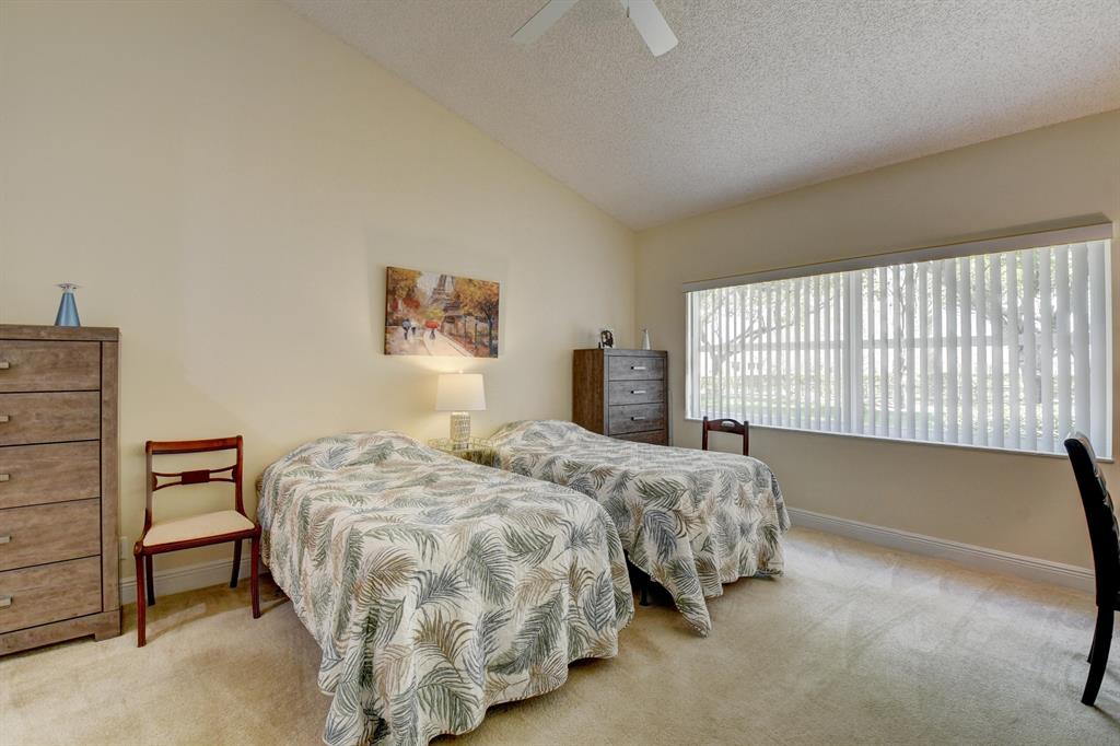 QUAIL RUN VILLAS - Residential