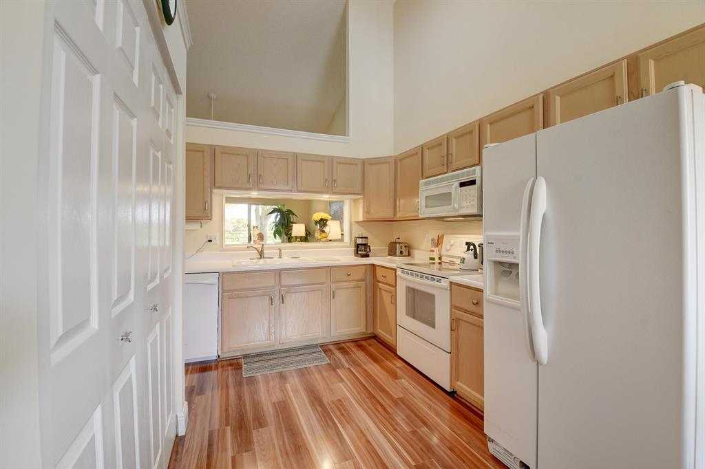 QUAIL RUN VILLAS - Residential