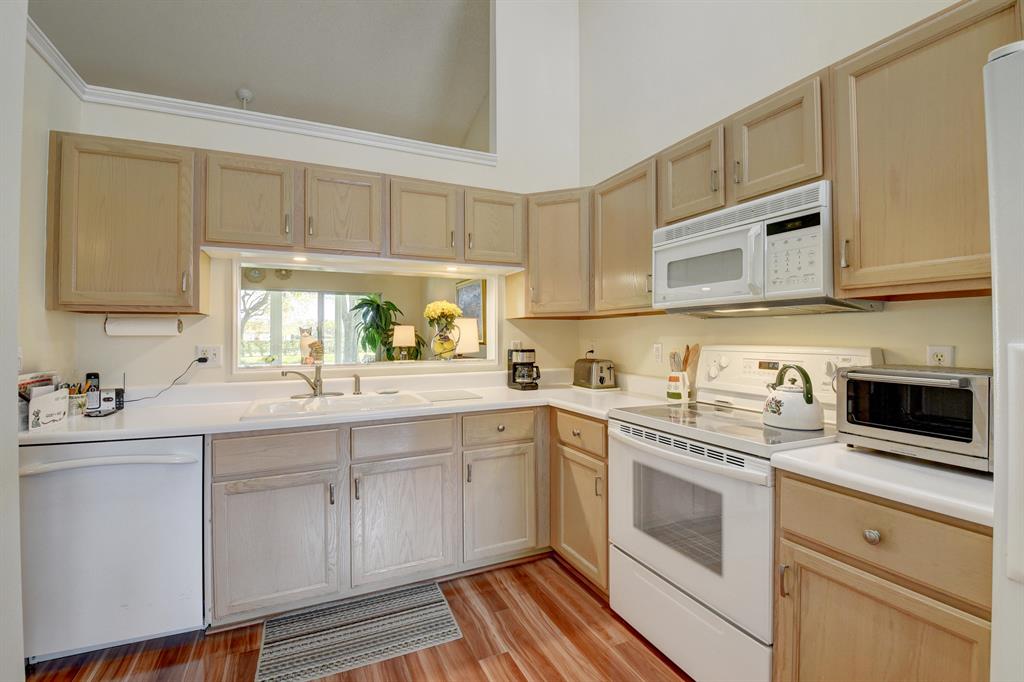 QUAIL RUN VILLAS - Residential