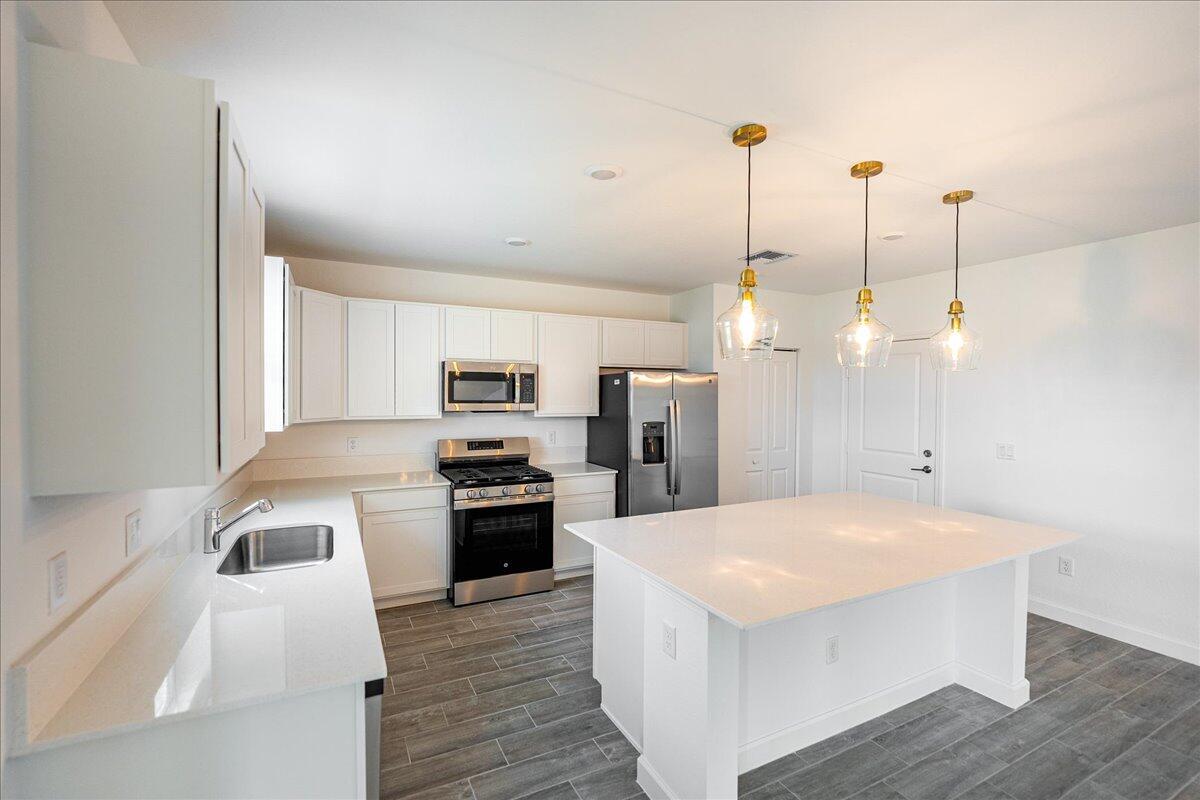 LTC RANCH WEST PHASE 1 Br - Residential Lease