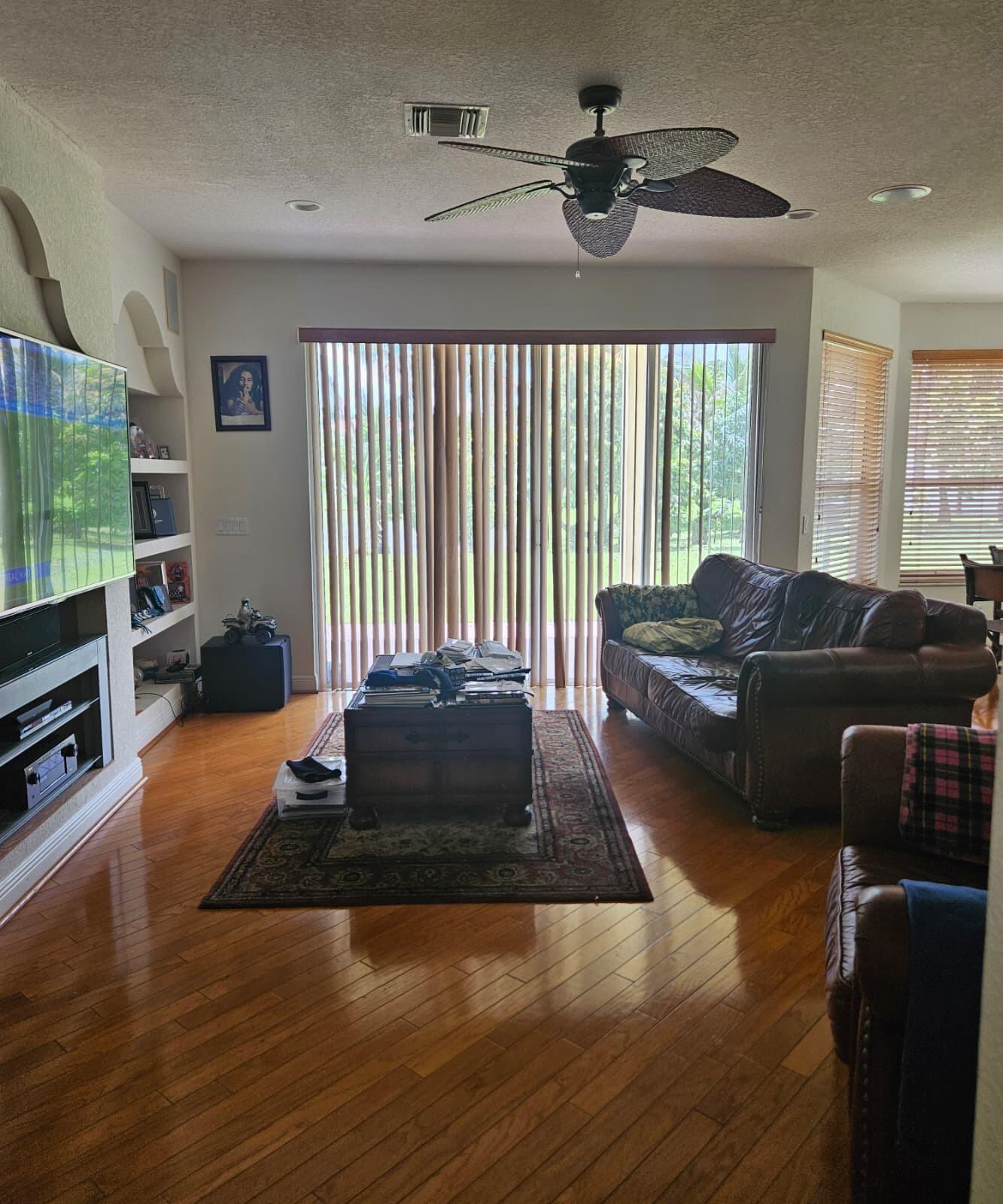 COUNTRY GLEN - Residential