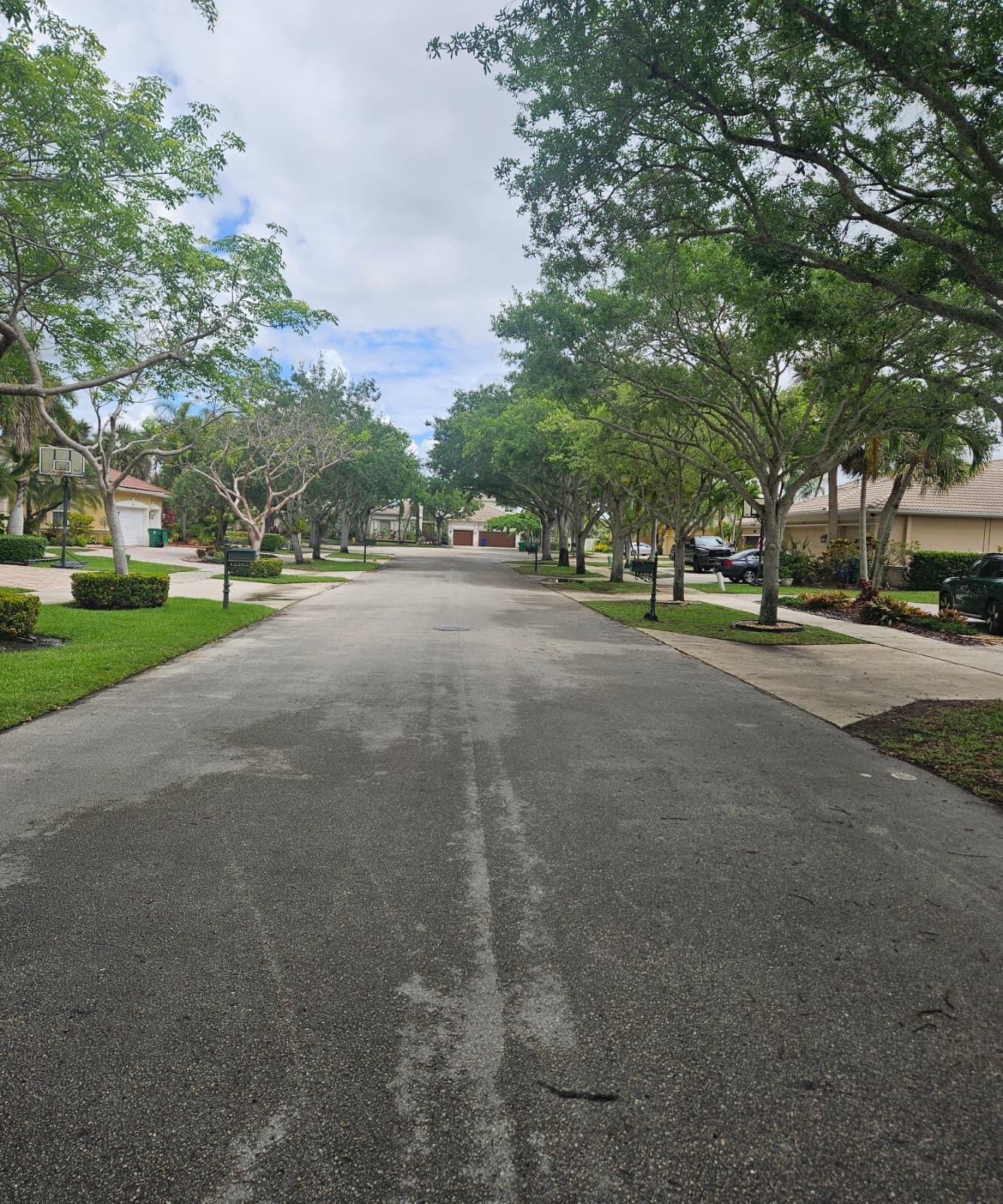 COUNTRY GLEN - Residential